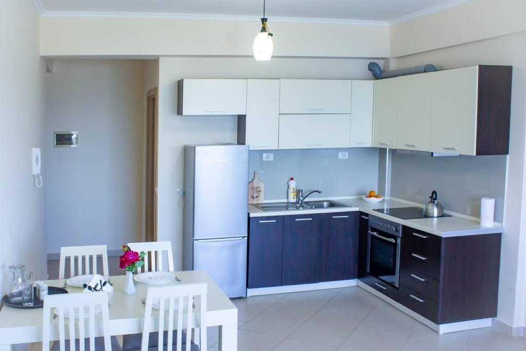 Blue sea apartment Saranda Extérieur photo